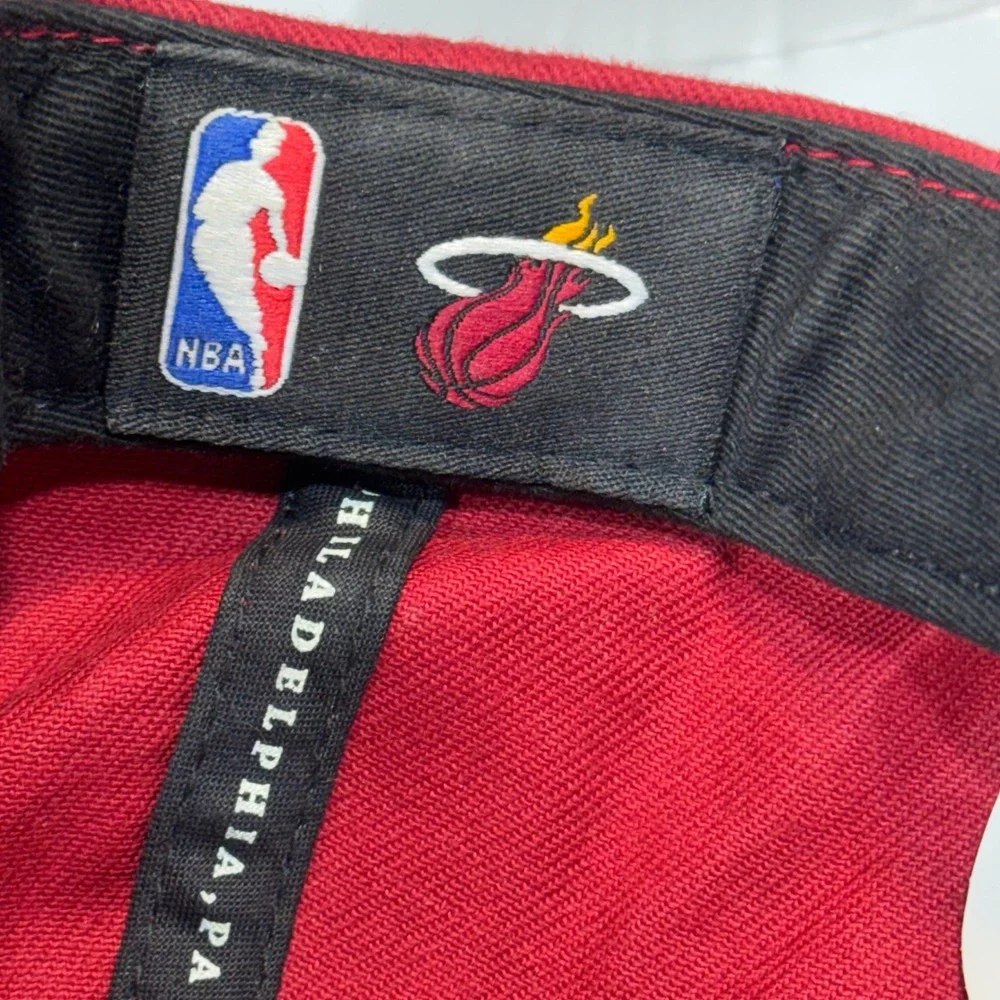 Mitchell & Ness Miami Heat Native Hat Colorful Woven Brim NBA Basketball